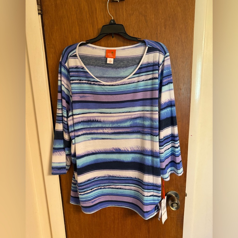 NWT women’s size 1X tunic by hearts of palm woman with 3/4 sleeve